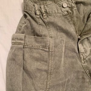 BDG high waisted baggy jean with long pockets